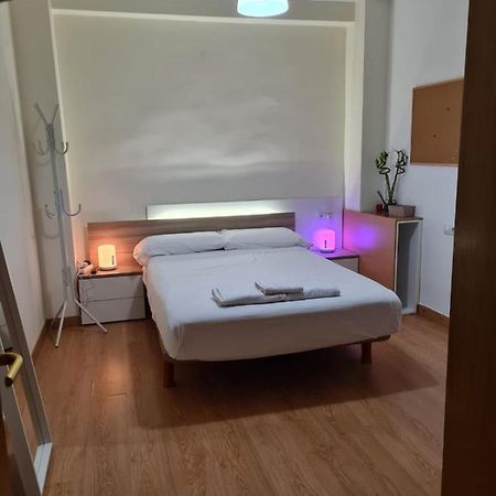 Habitacion Con Bano Privado- En Casa Familiar Beatriz Валенсия Экстерьер фото